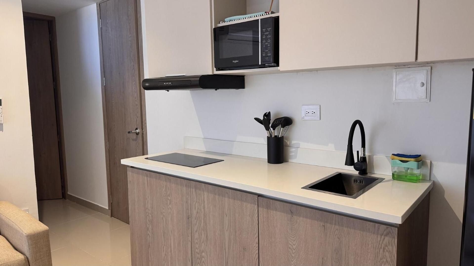 Apartamento Iconic Clock Tower View - Balcony - Downtown Loft *